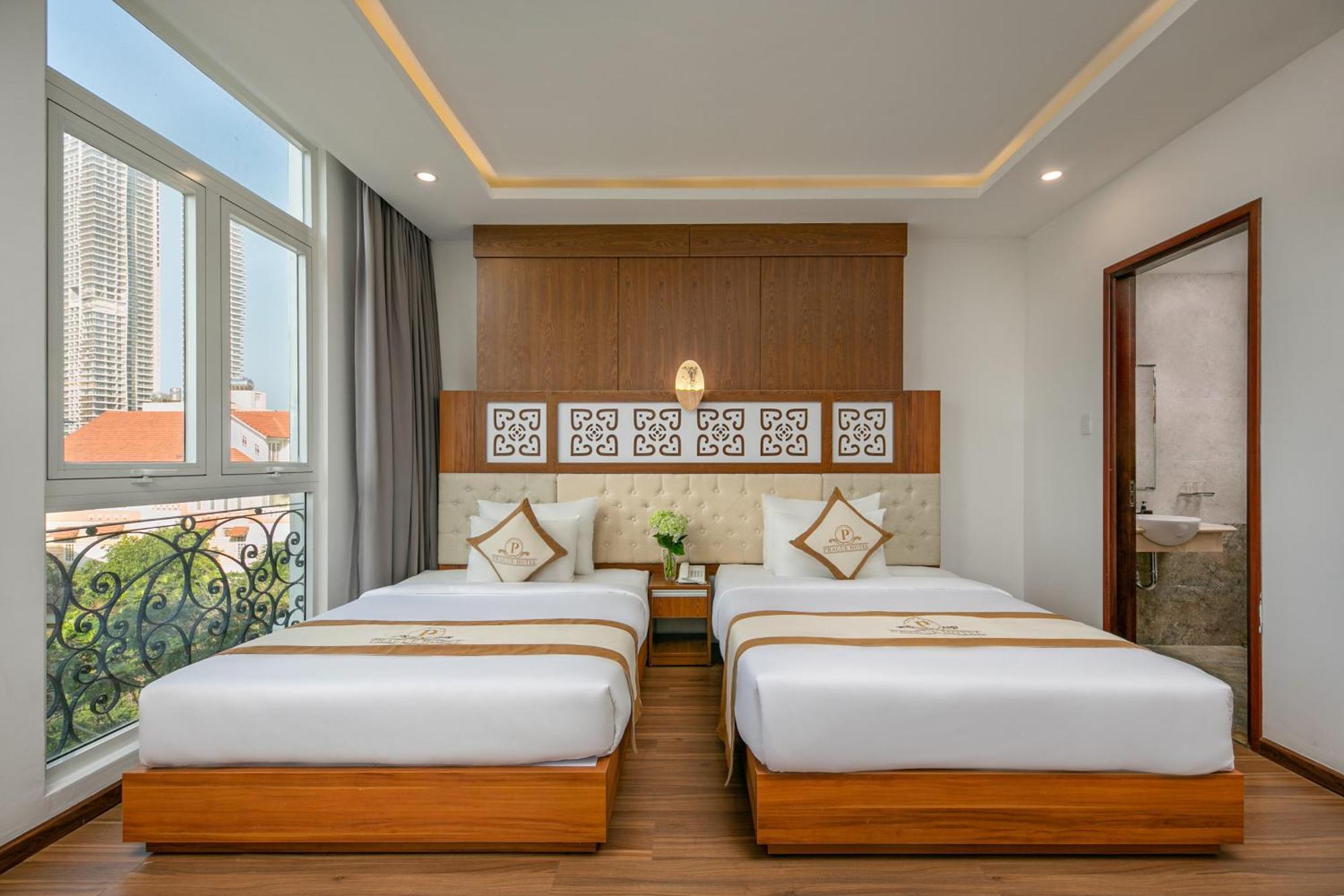 Prague Da Nang Beach Hotel Exteriör bild